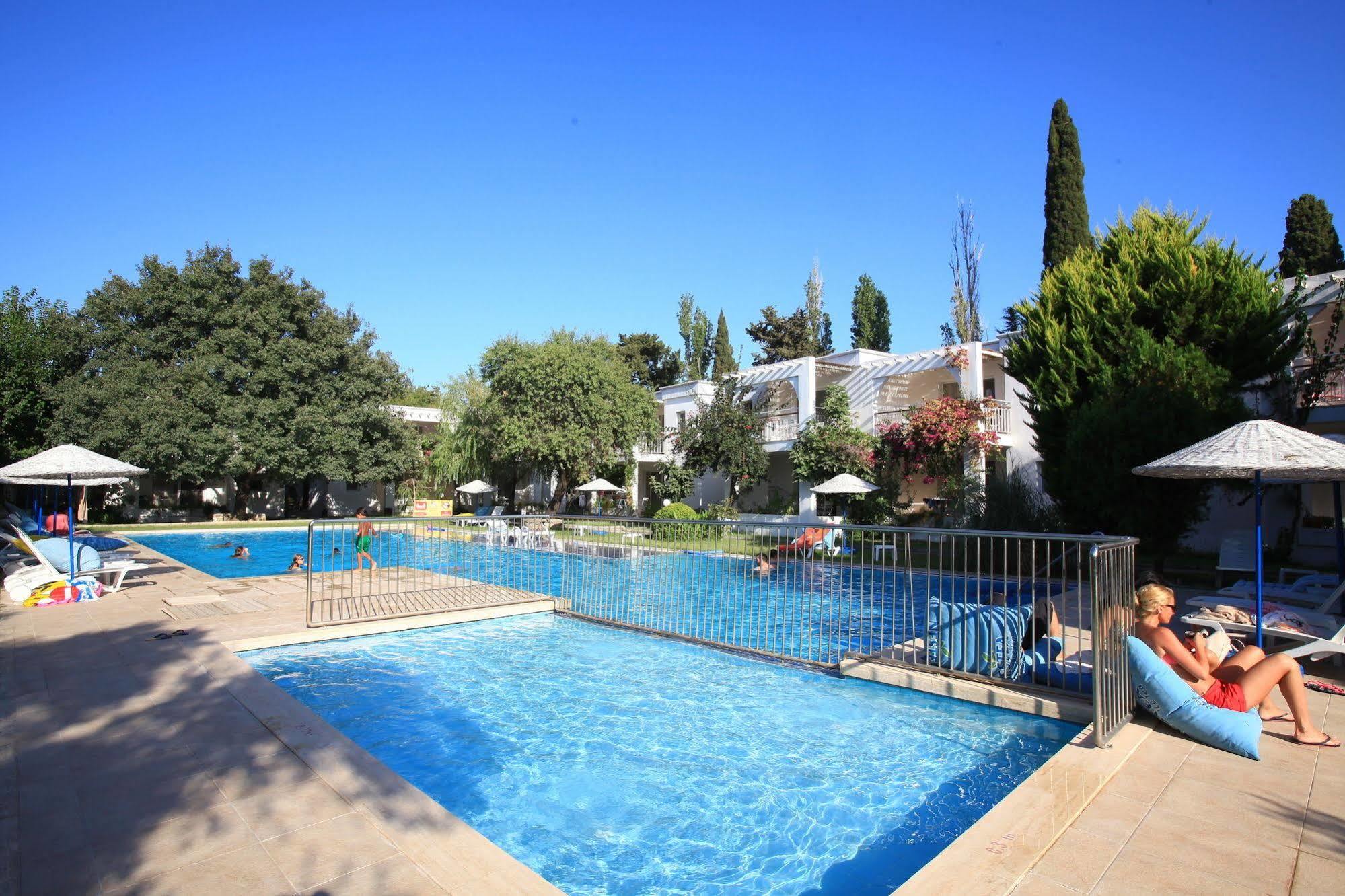 Muskebi Aparthotel 2*