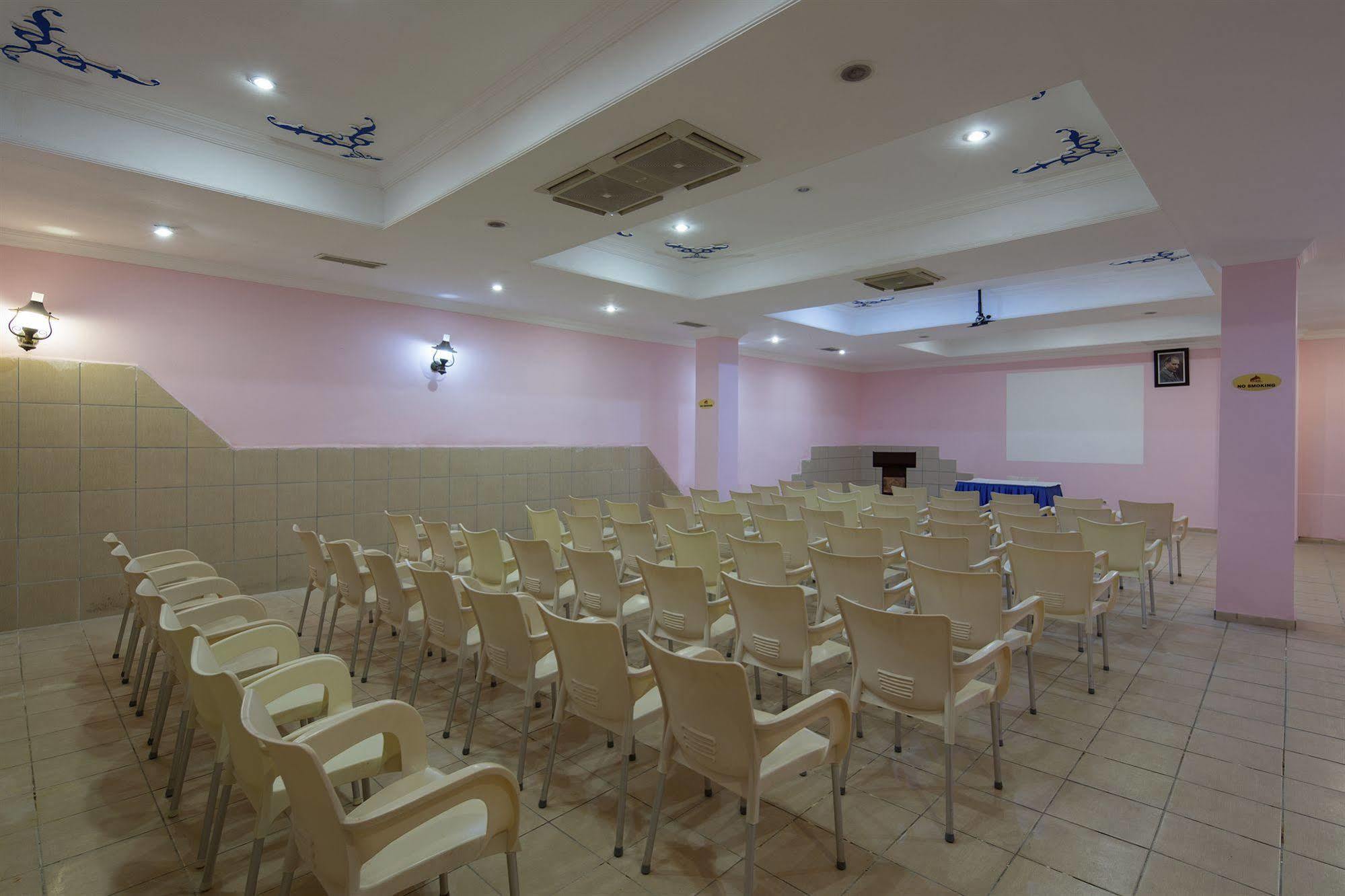Hotel Larissa Sultan