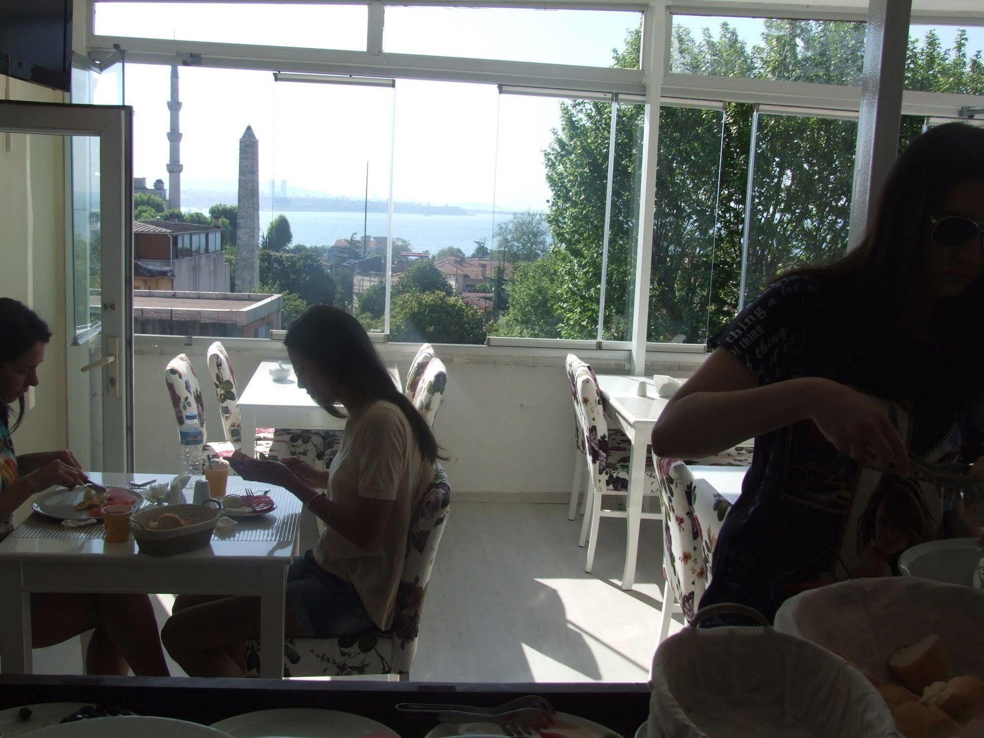 Artemis Old Hotel