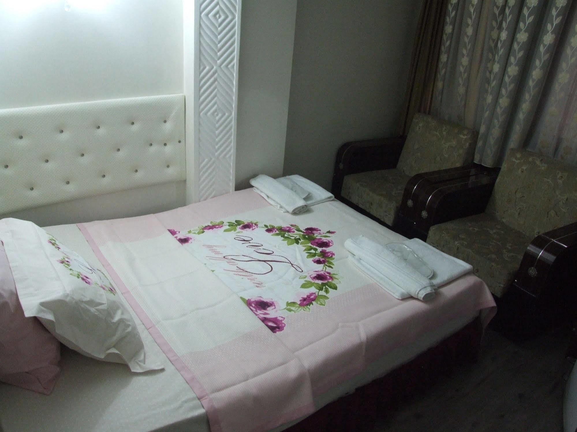 Artemis Old Hotel
