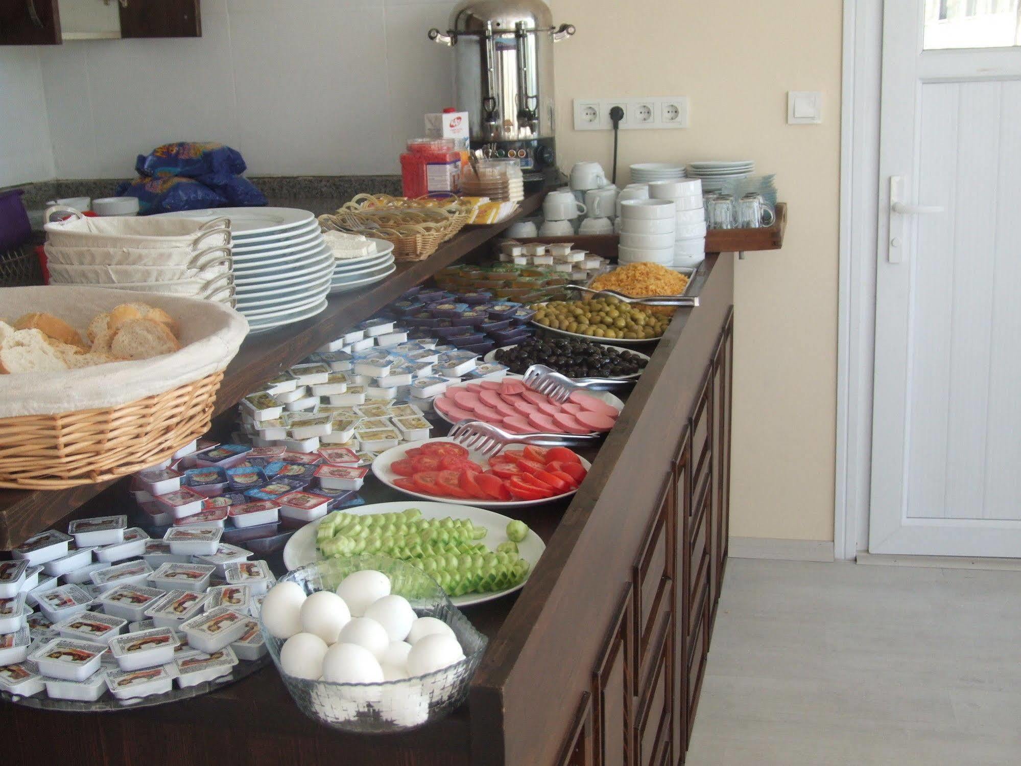 Artemis Old Hotel 3*
