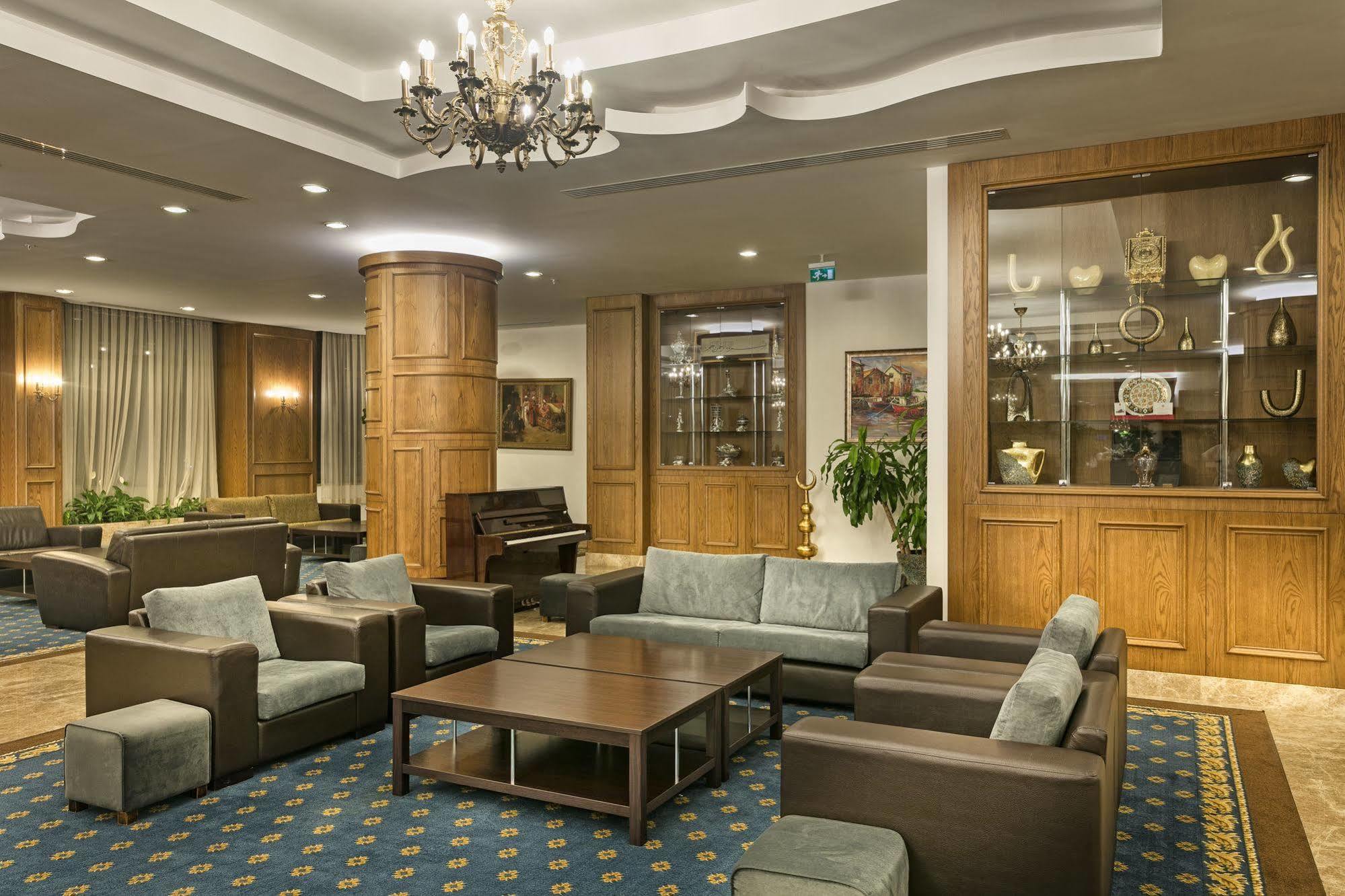 Hotel Oezkaymak Select