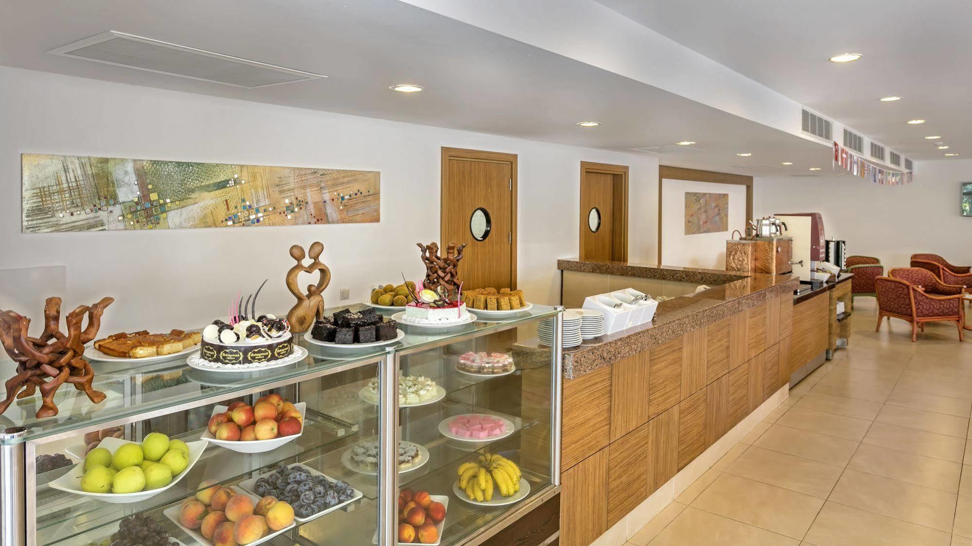 Hotel Oezkaymak Select