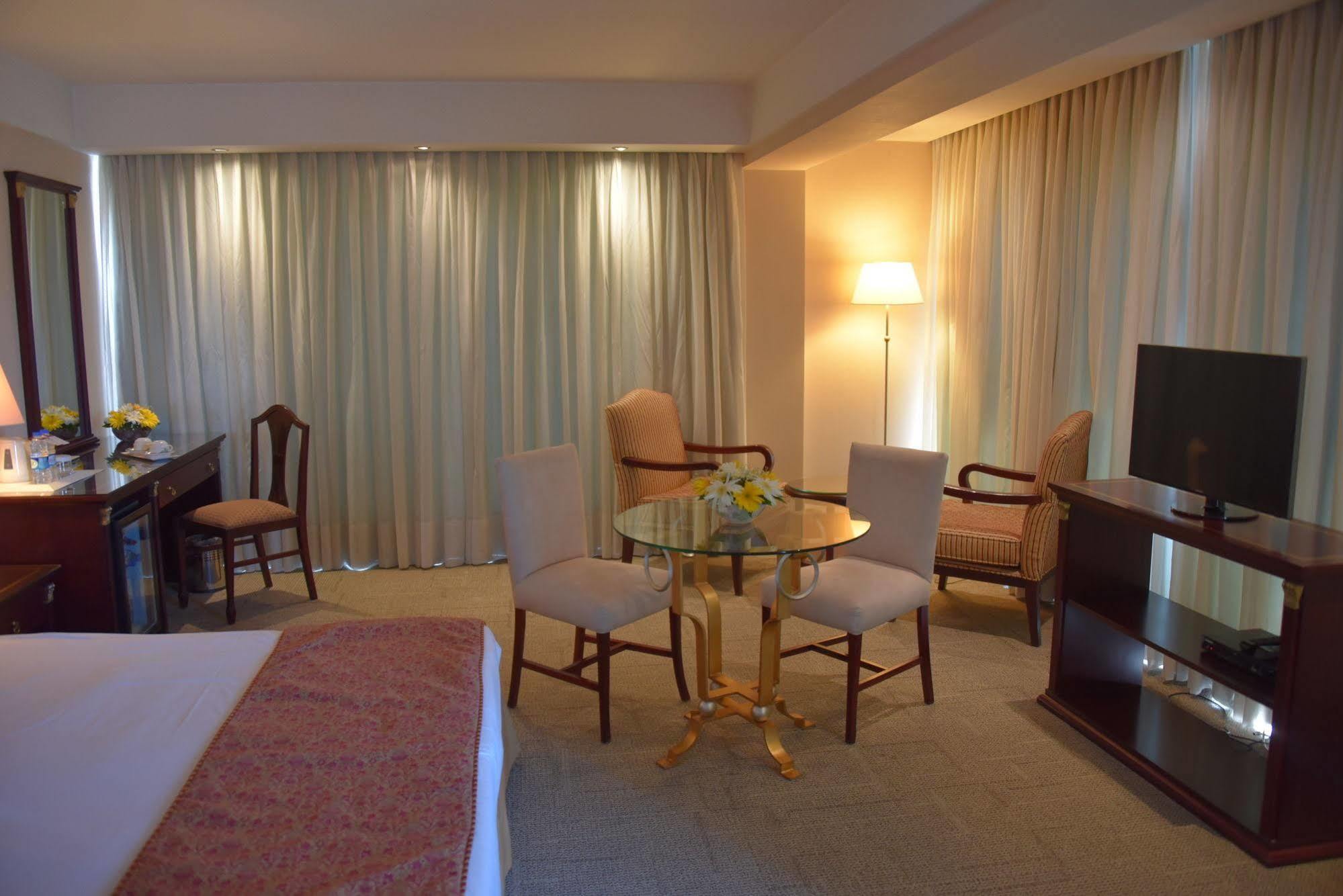 Ege Palas Hotel 4*