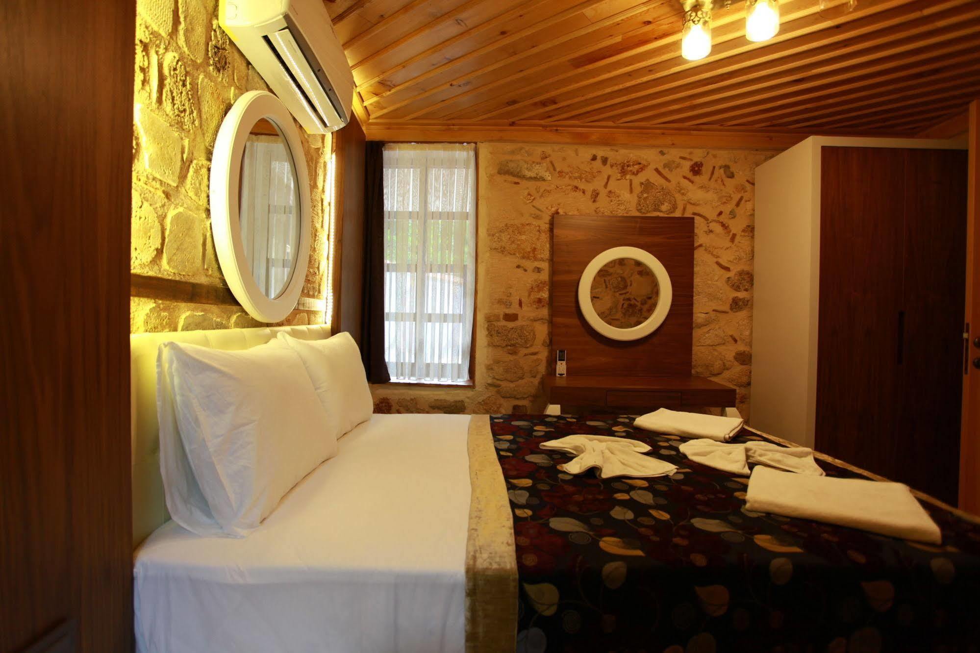 Bacchus Guest house 2*