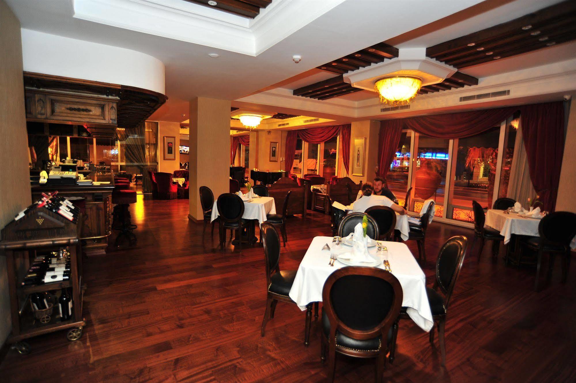 Hotel Anemon Kent 4*