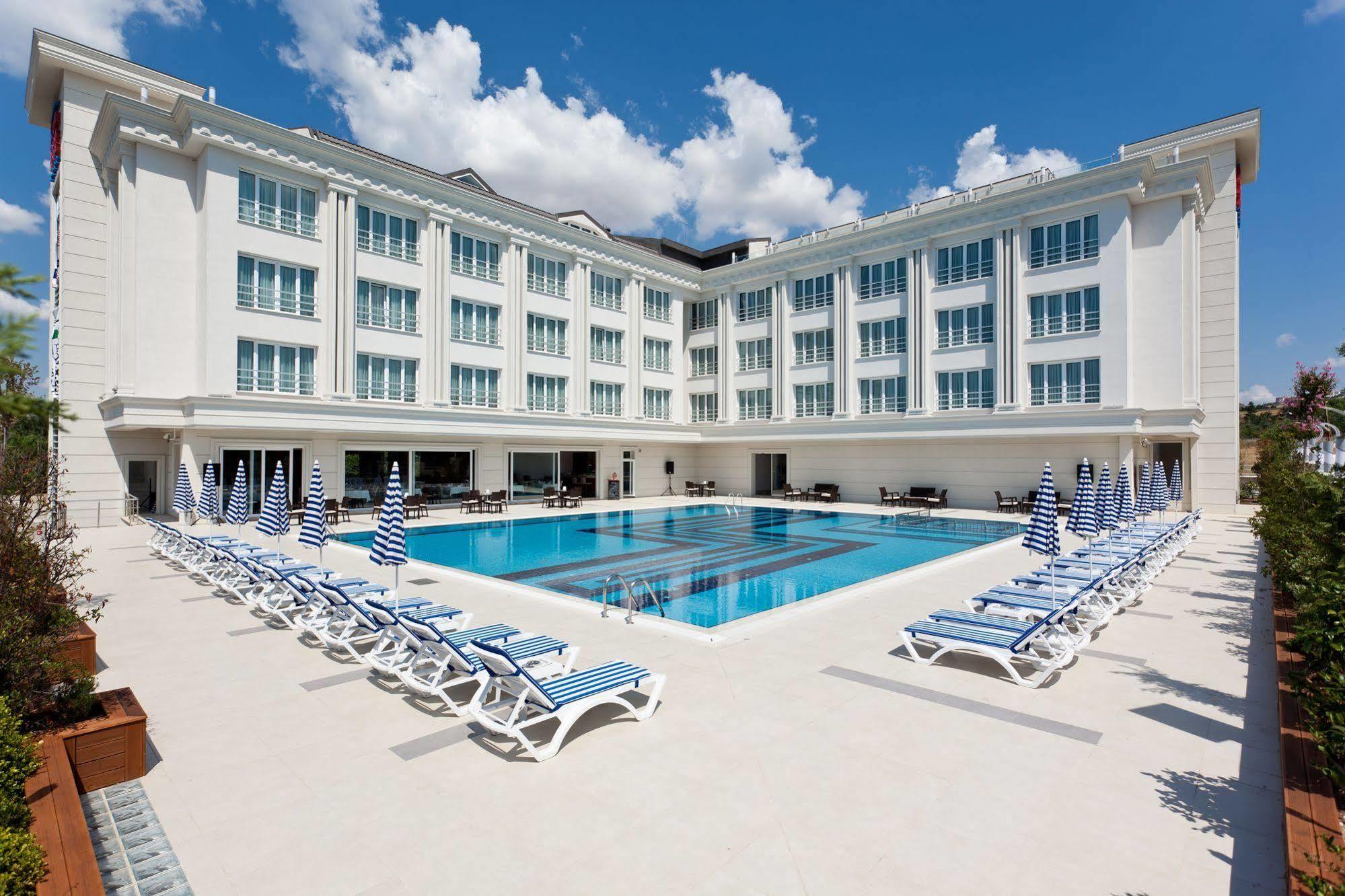 Mercia & Hotel 4*