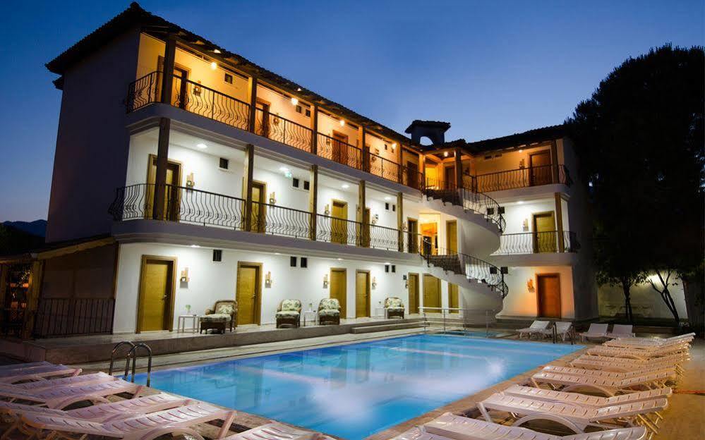 Teki̇rova 4*
