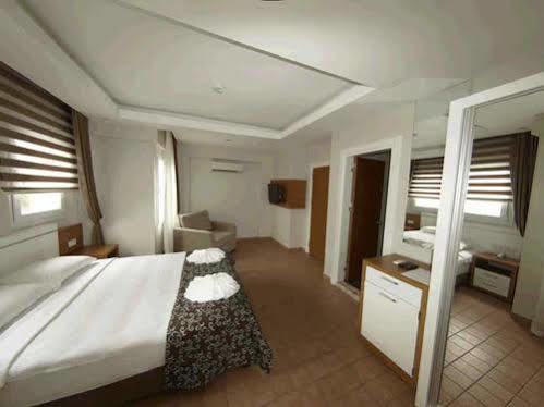 Hotel Pera *