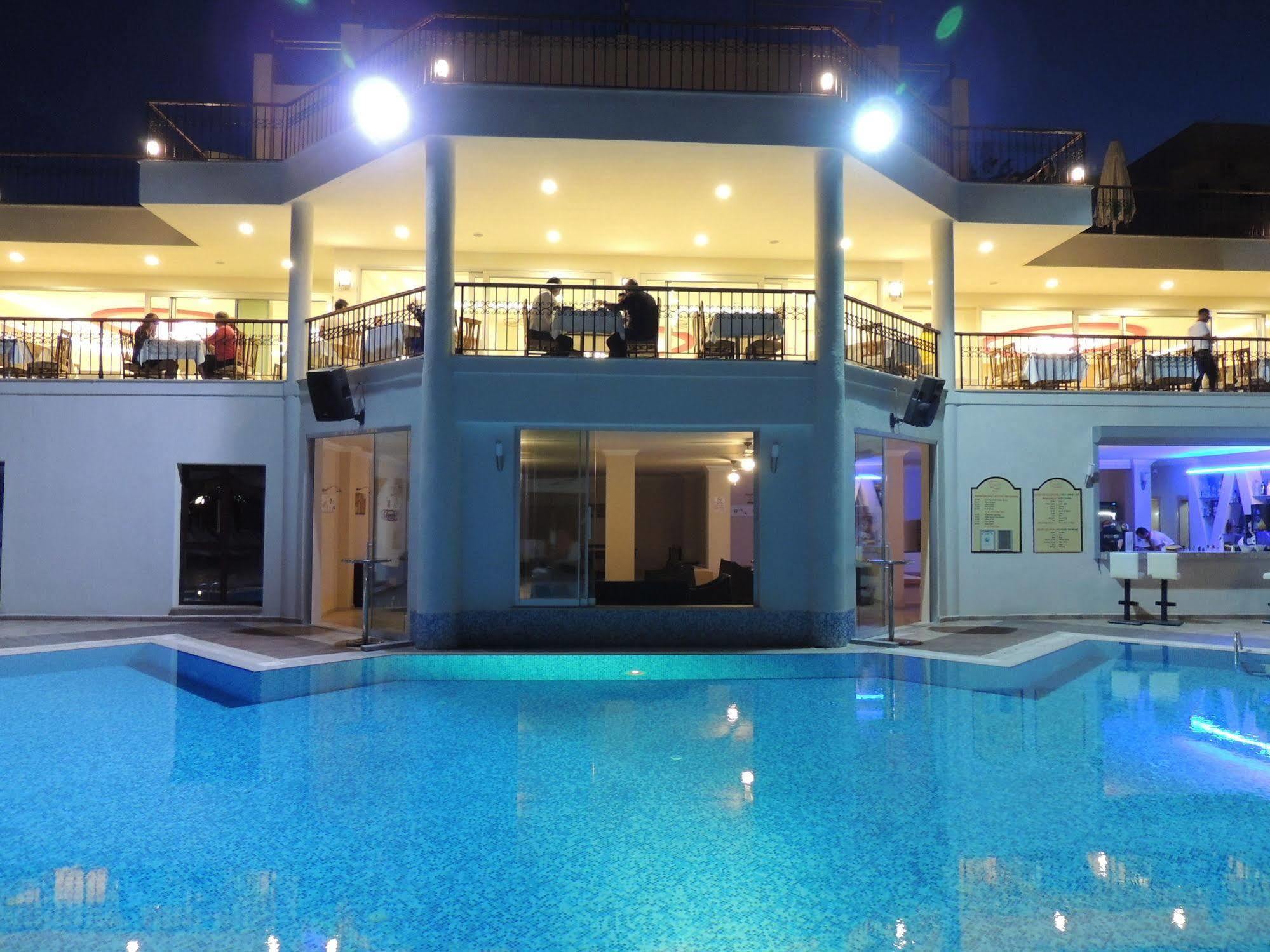 Hotel Rosso Verde 4*