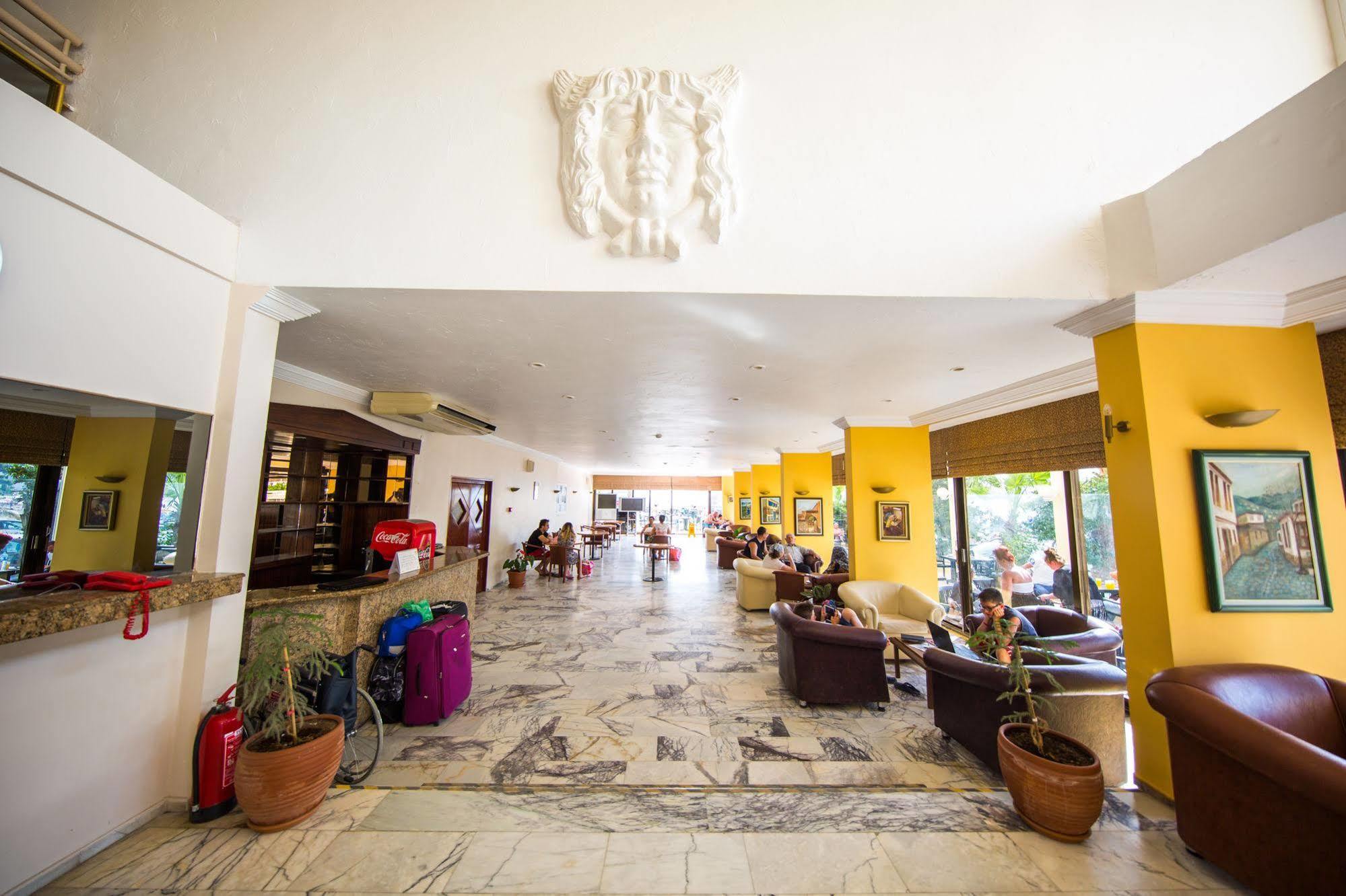 Tuntas Altinkum Hotel