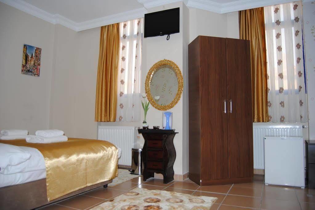 Hotel Lotus 3*