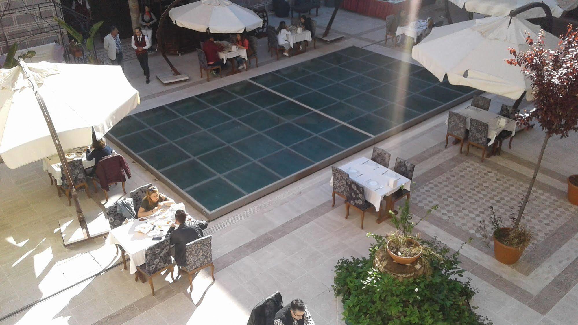 Hotel Kanuni Kervansaray Historical