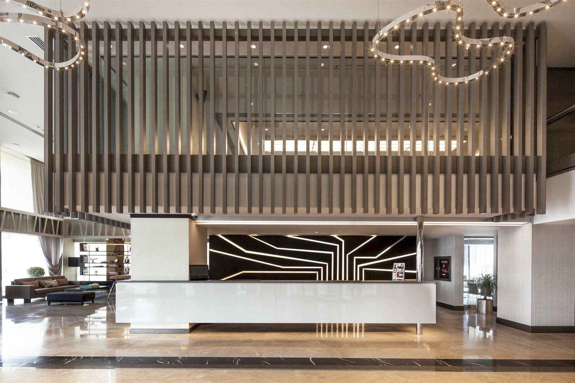 Hotel Ramada & By Wyndham Izmir 4*