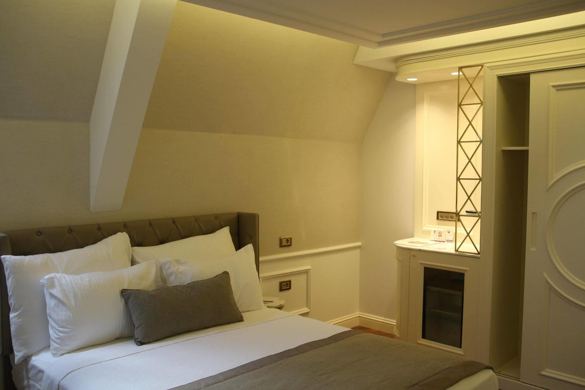 Hotel Mina - Special Category
