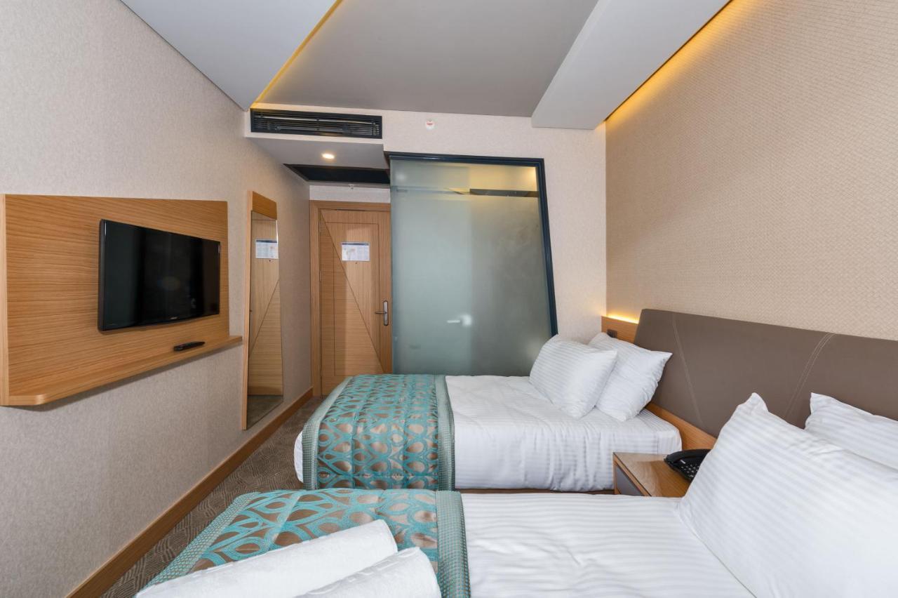 Genova Old Hotel 3*