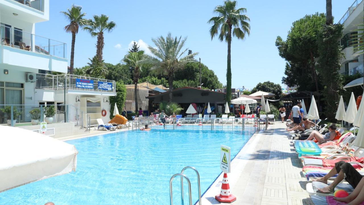 Hotel Club Atrium & 3*