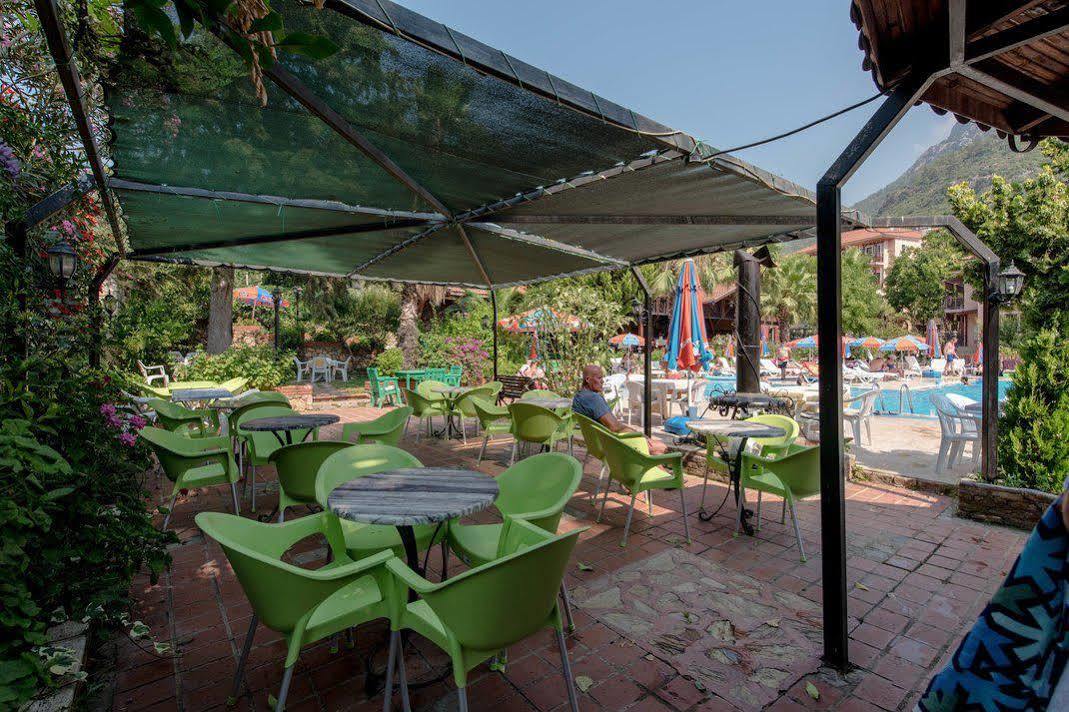 Club Pink Palace 3*