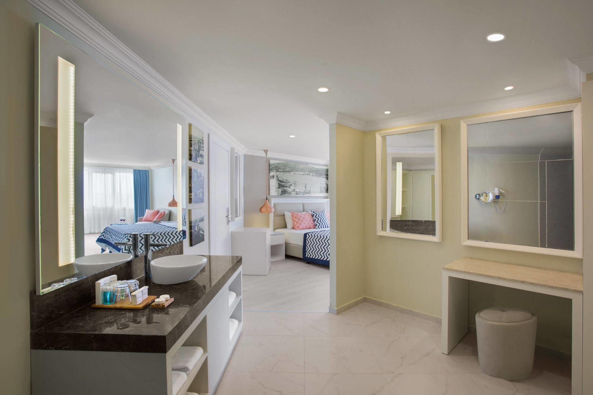Paloma Marina - Adult Only Hotel 4*