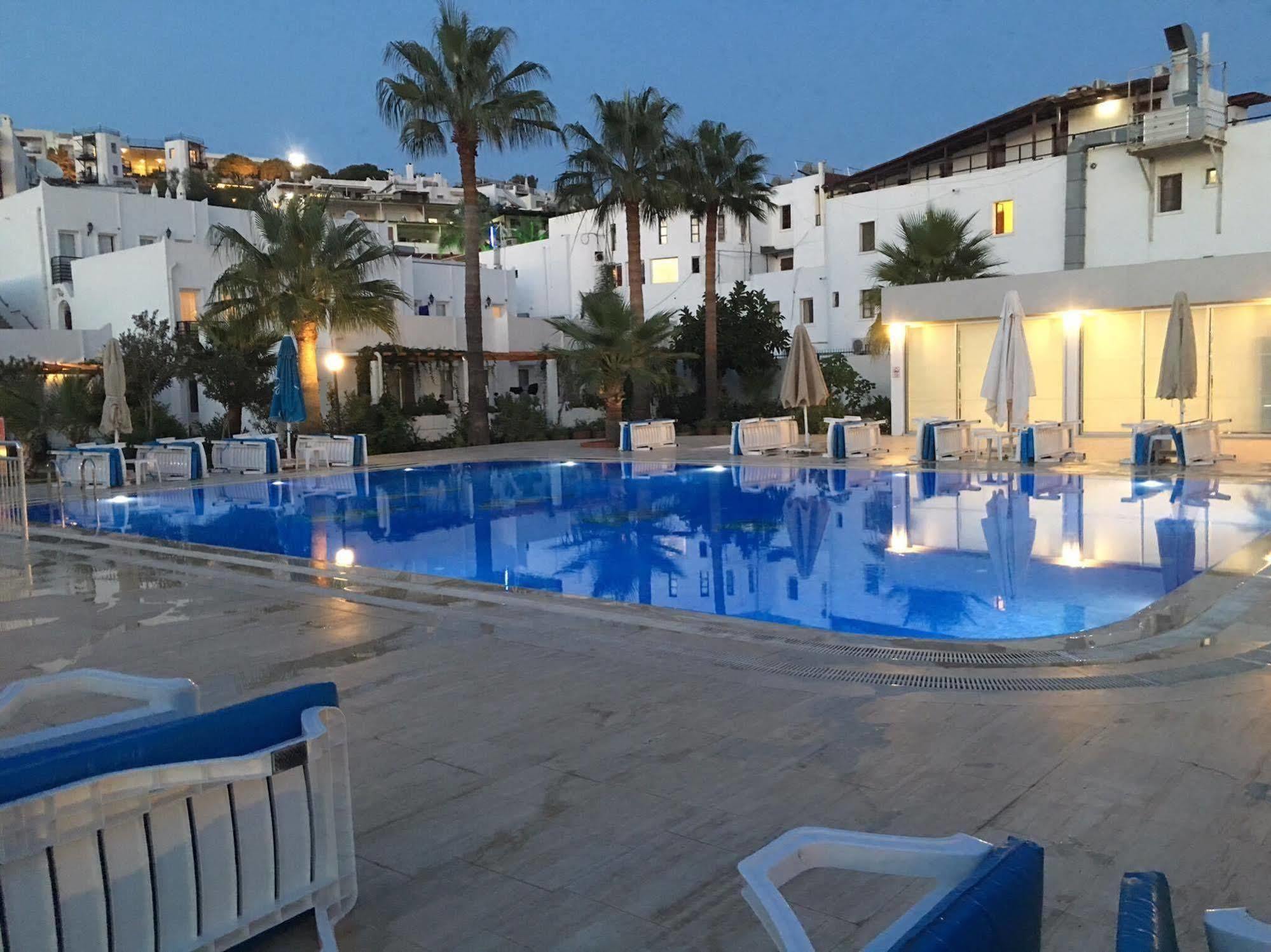Hotel Nagi 3*