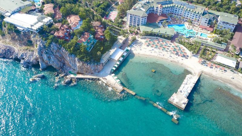 Larissa Hill Hotel