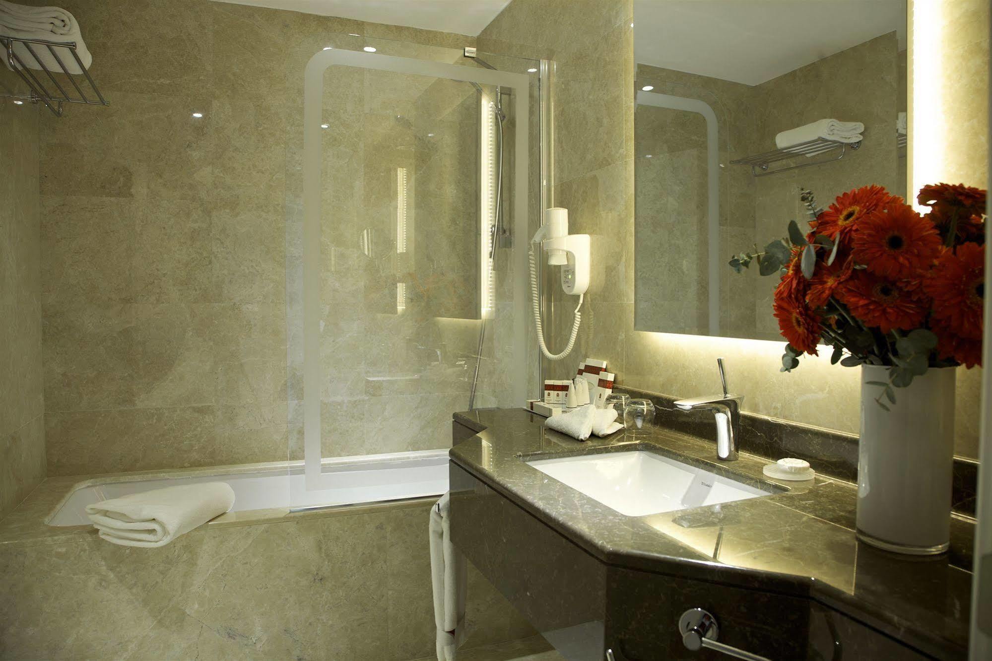 Hotel Rotta 5*