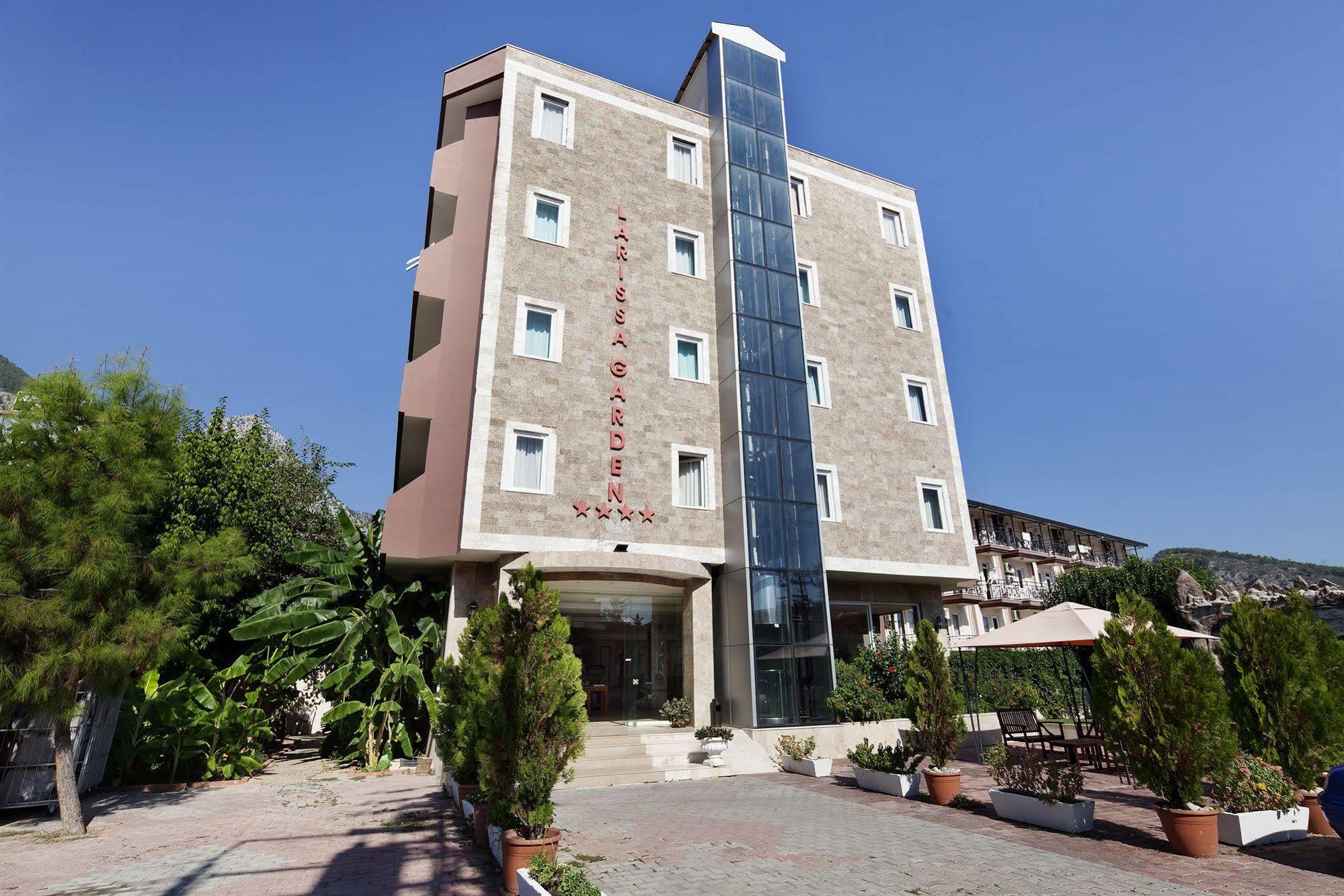 Larissa Garden Kemer