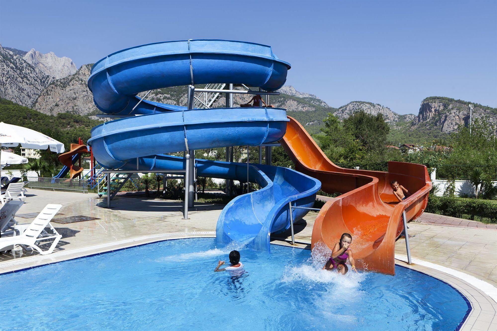 Hotel Larissa Garden