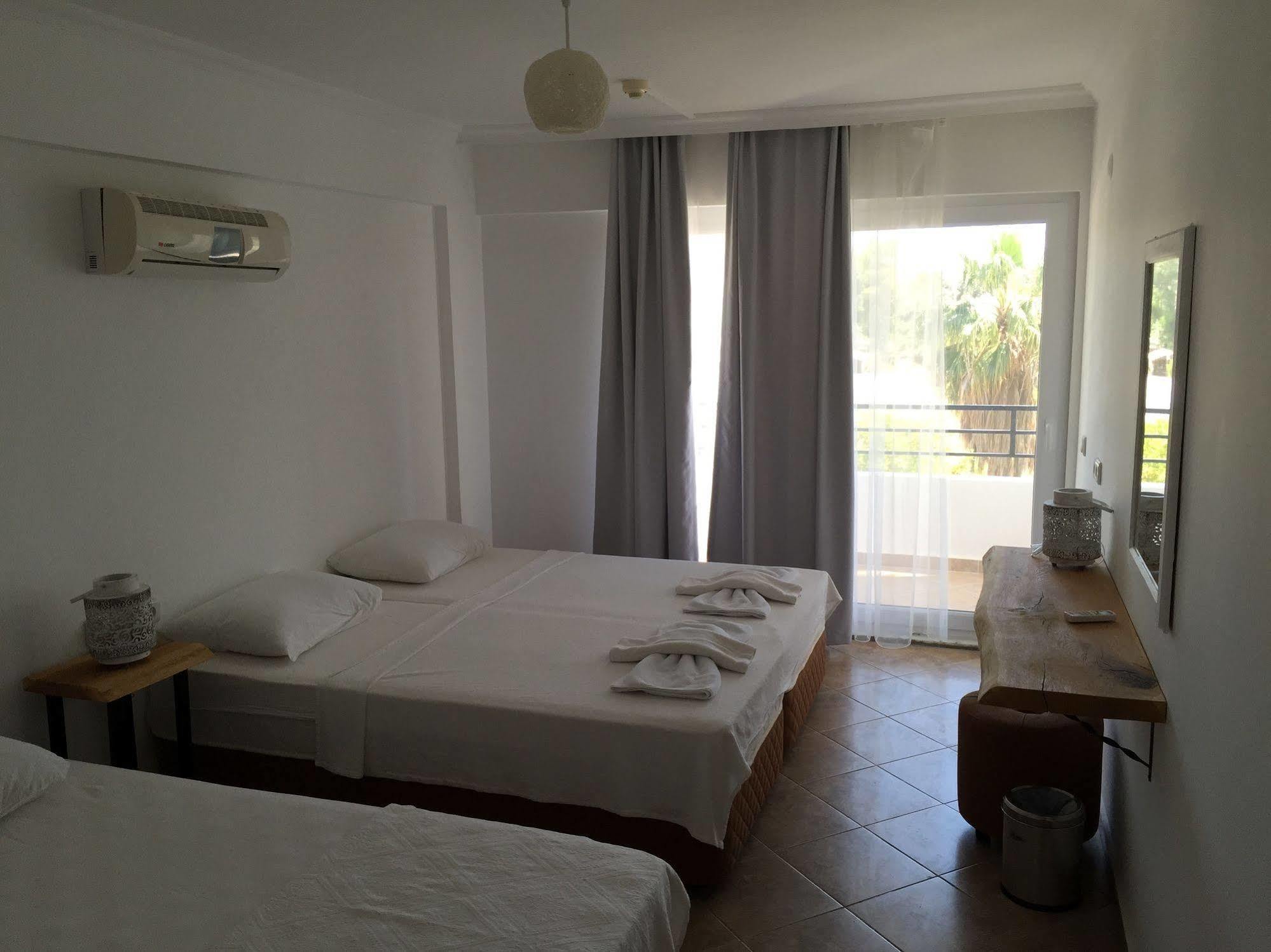Pataros Hotel