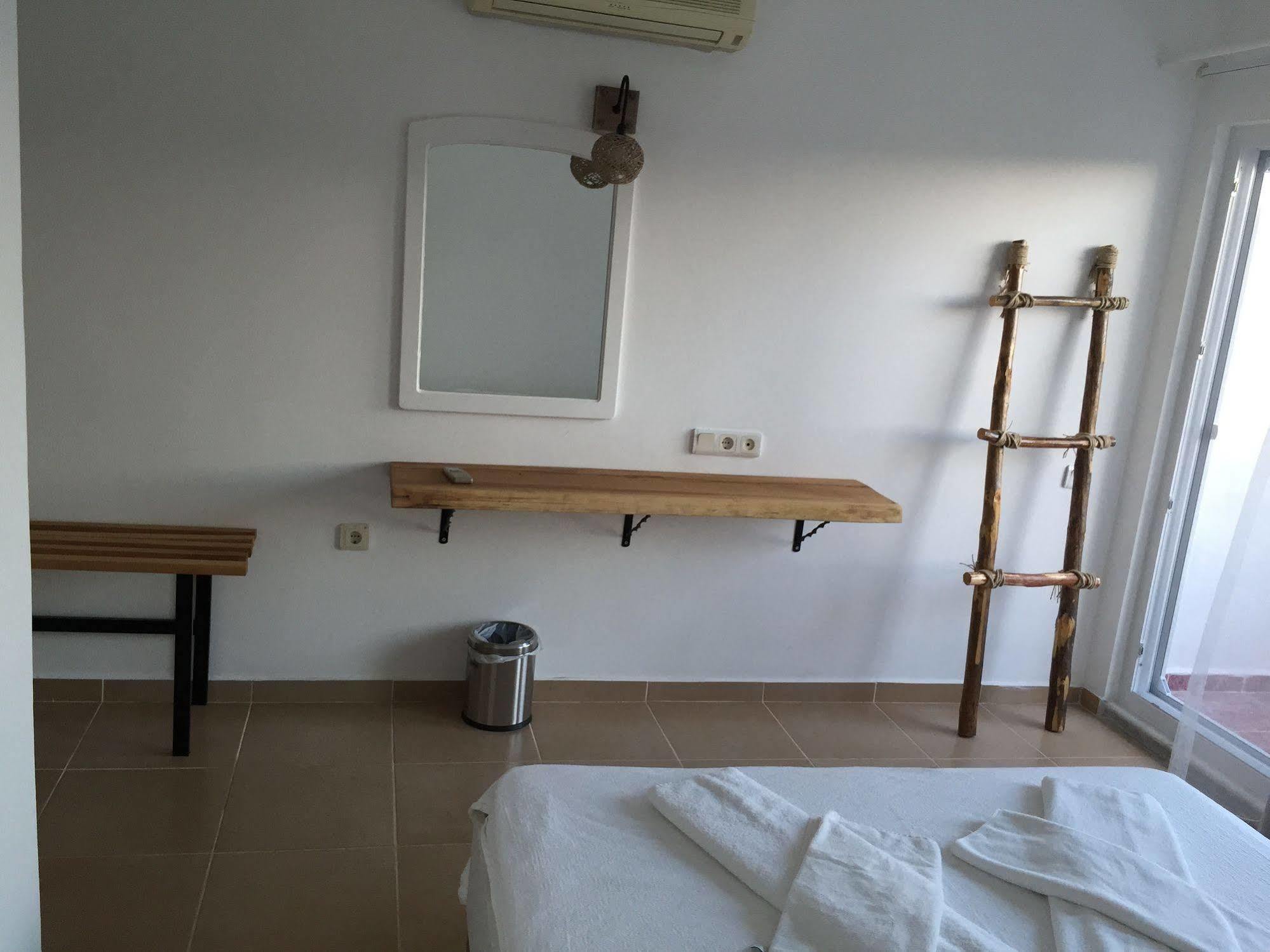Hotel Pataros Hotel 2*