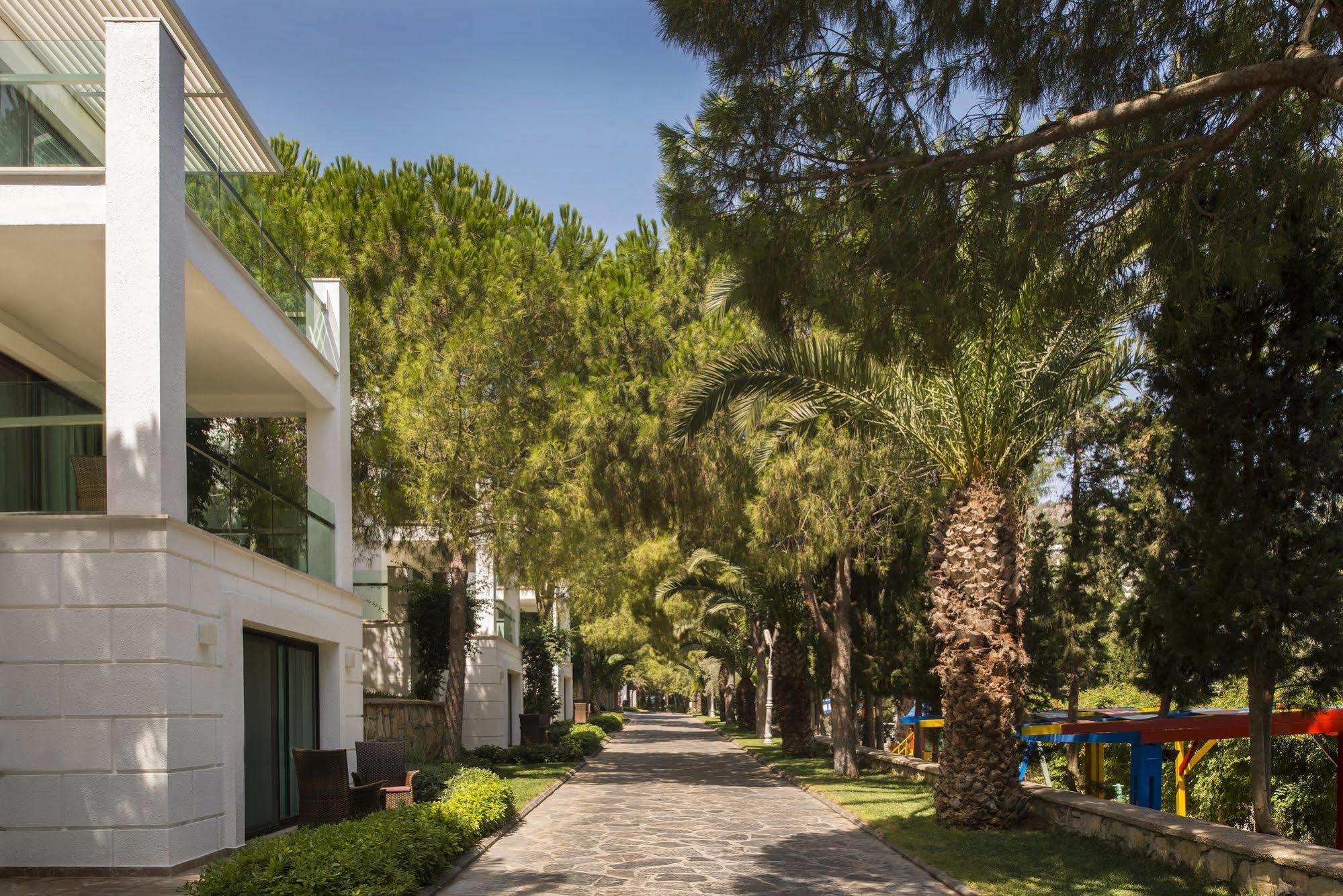 Voyage Hotel