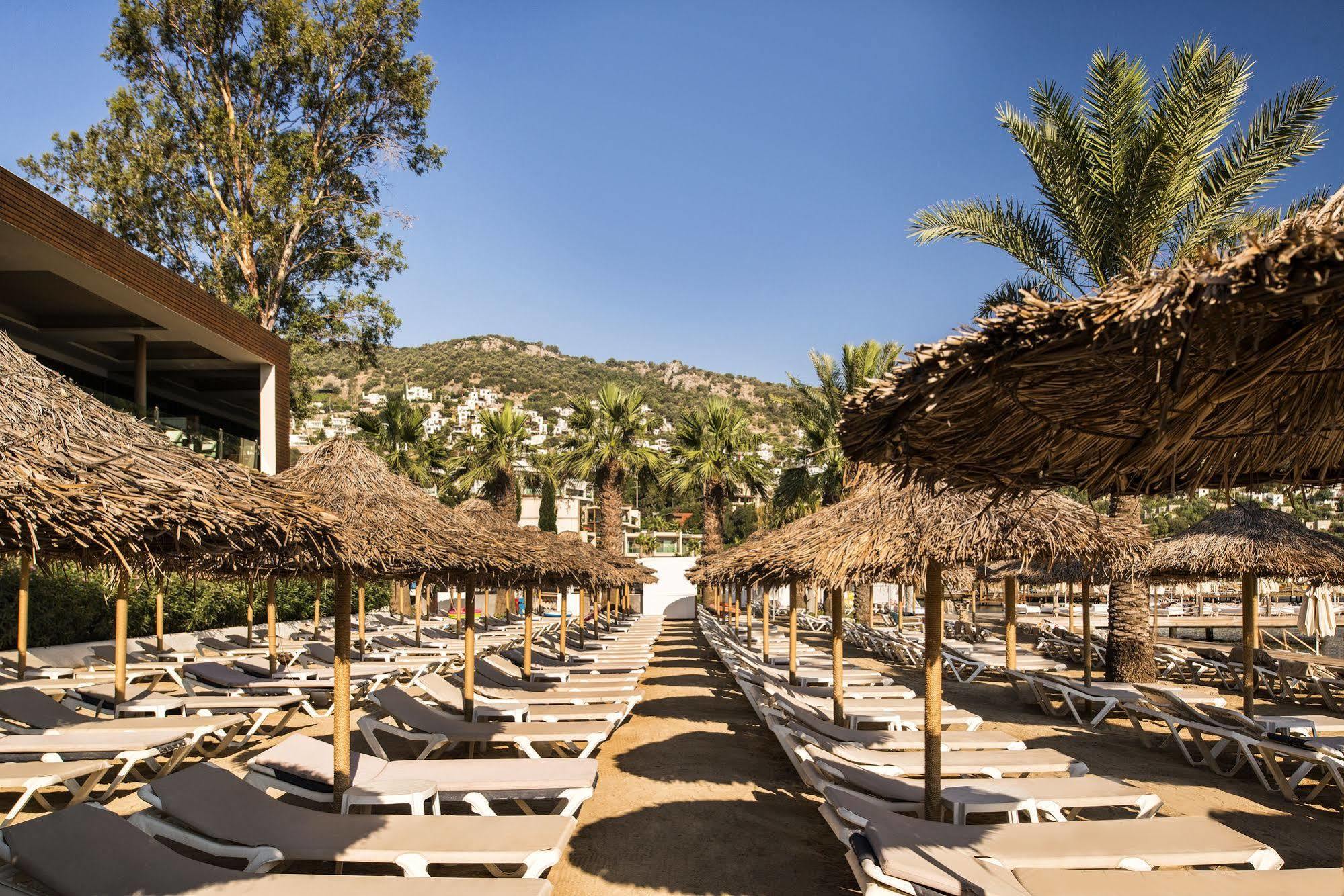 Voyage Hotel Golturkbuku