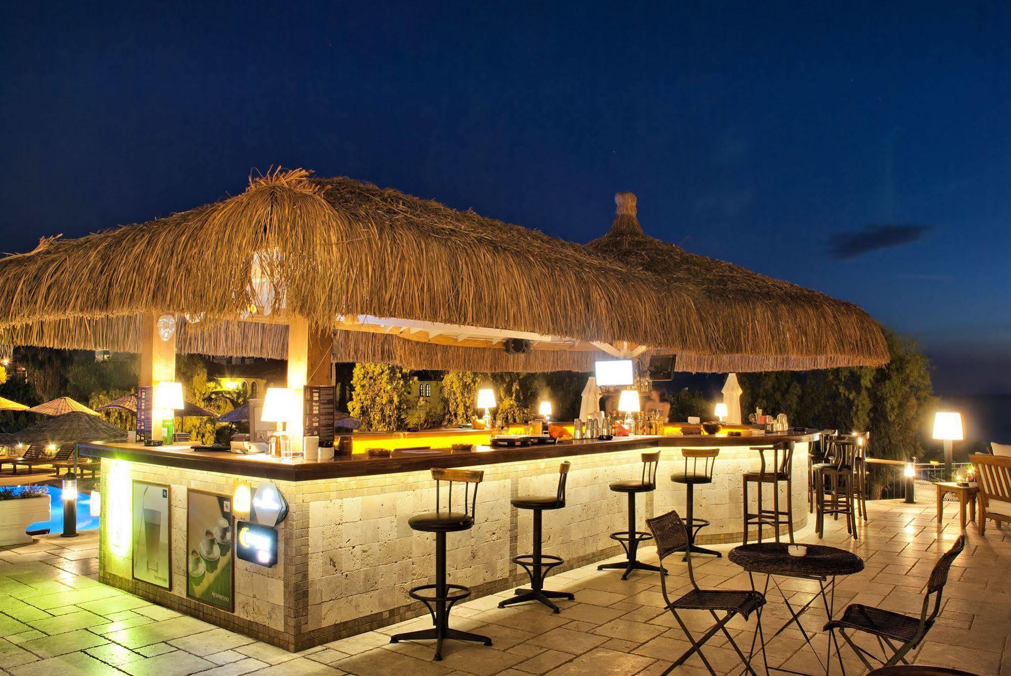 Carina Hotel 3*