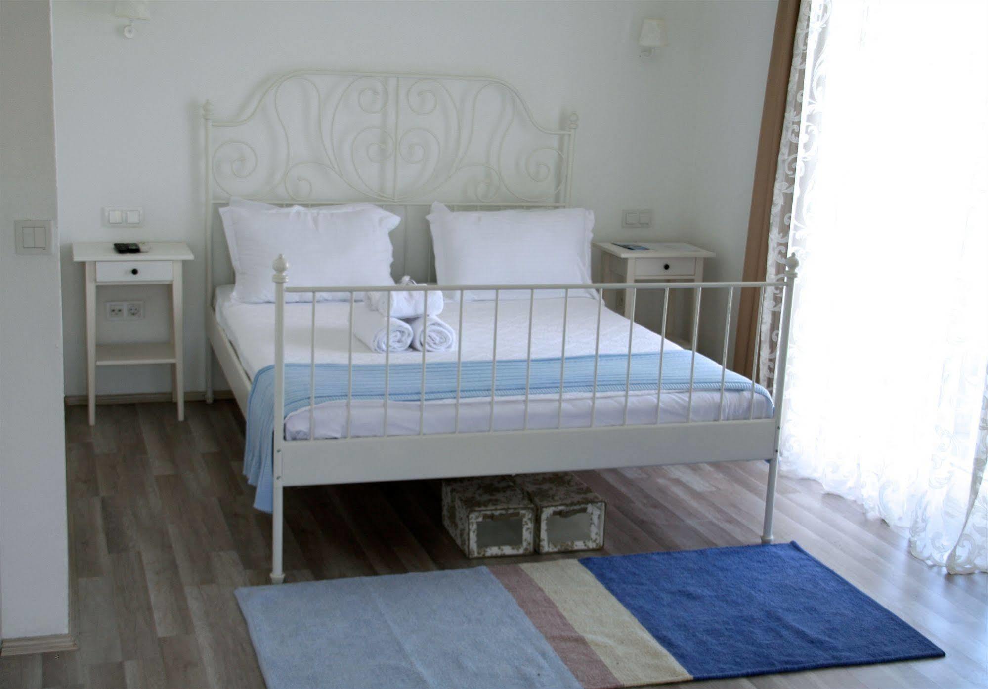 Yasemin (adults Only) Guest house Alacati