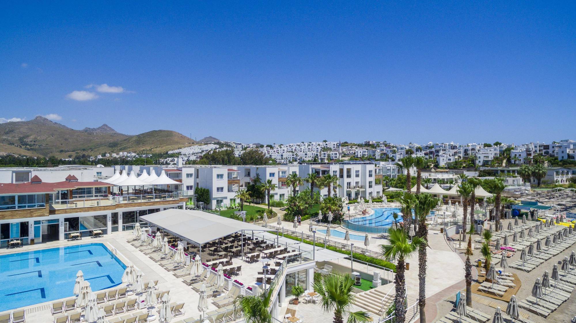 Armonia Village & Resort