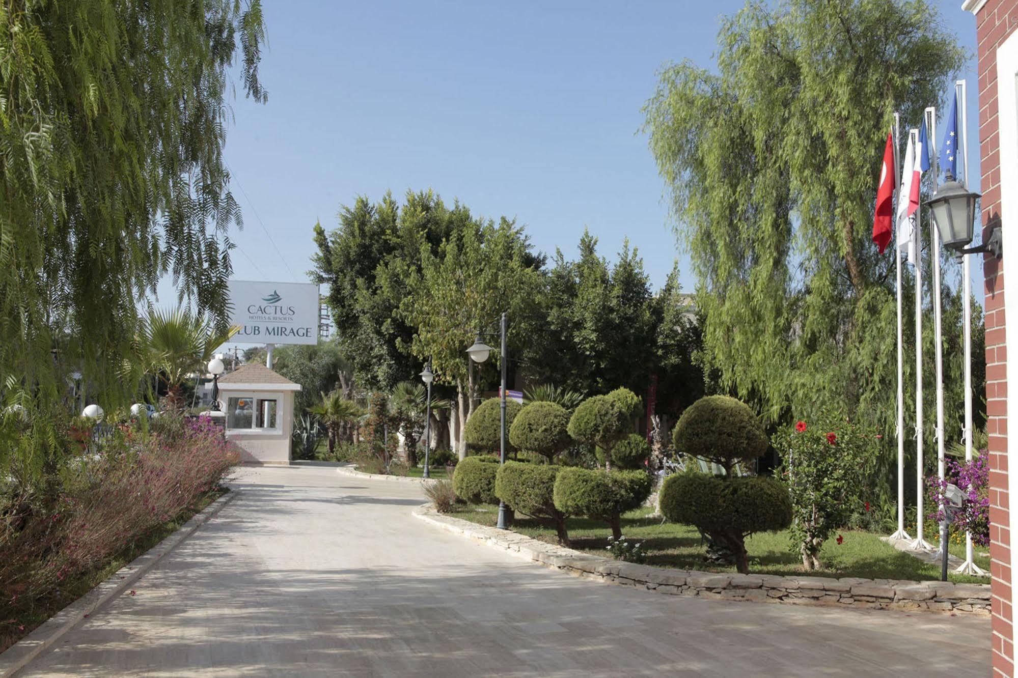 Resort Cactus Mirage Family Club 4*