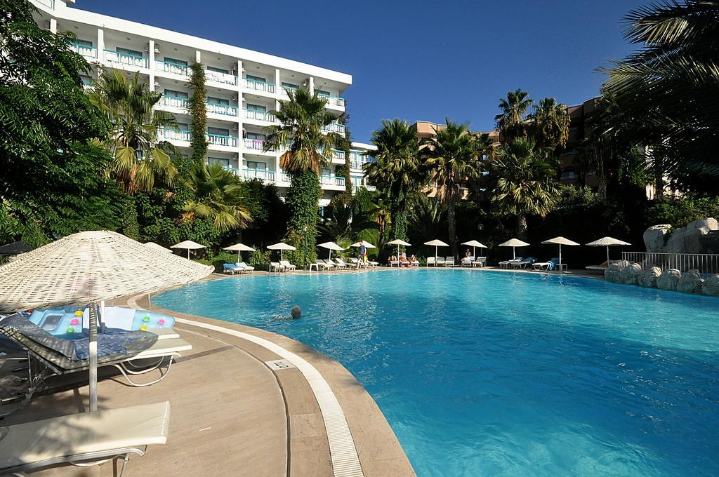 Hotel Tropical