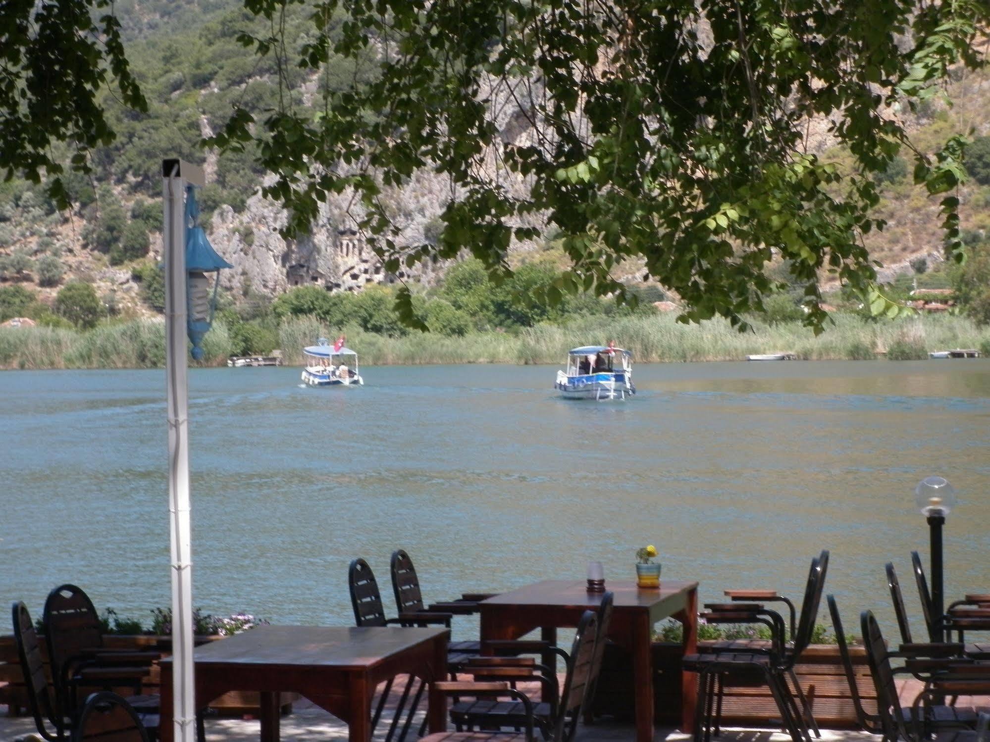 Myra Hotel 3*