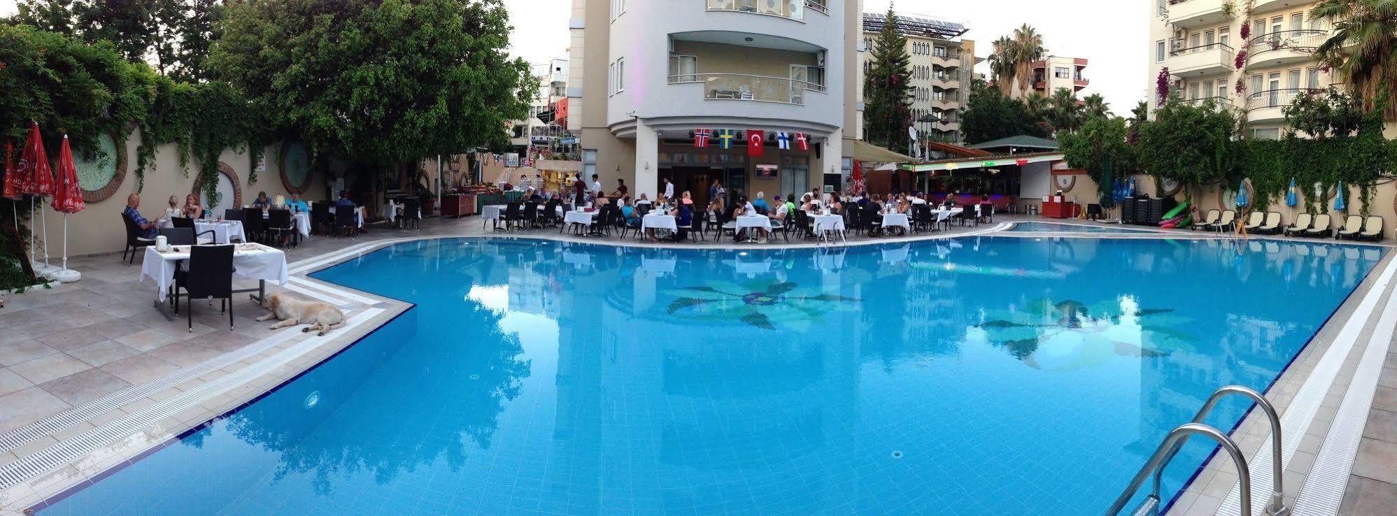 Okan Tower 3*