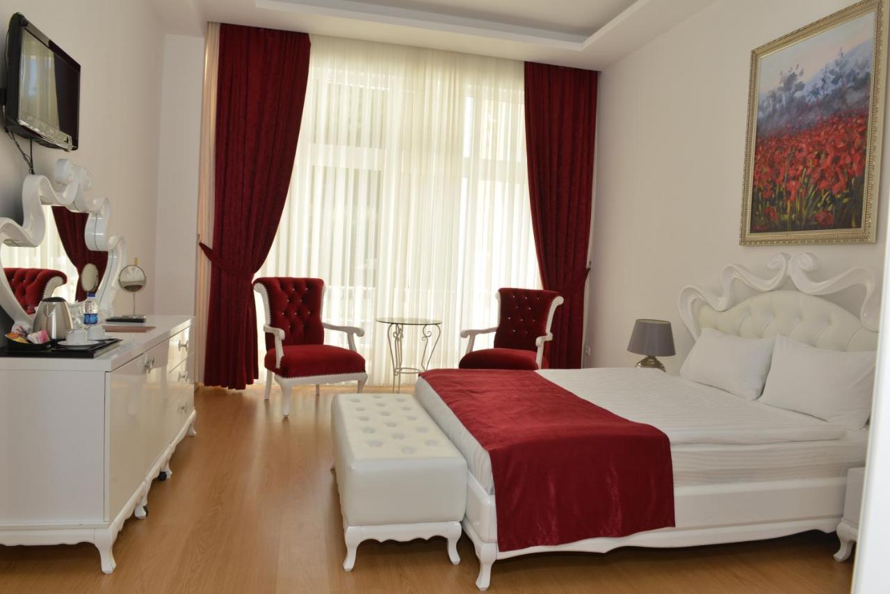 Mourouj Gloria White Palace & 4*