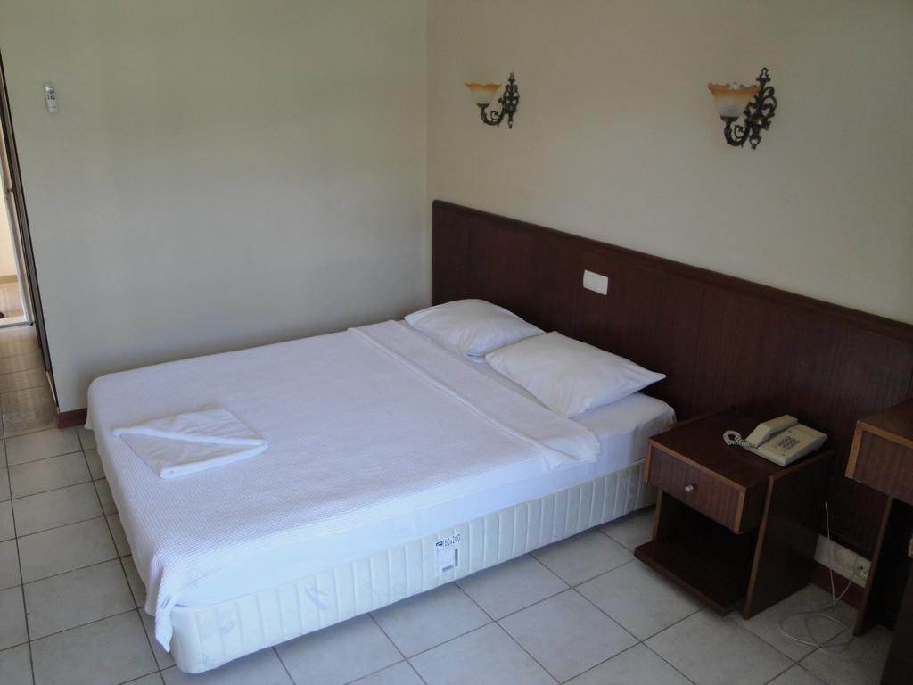 Feronia Hills Hotel 3*
