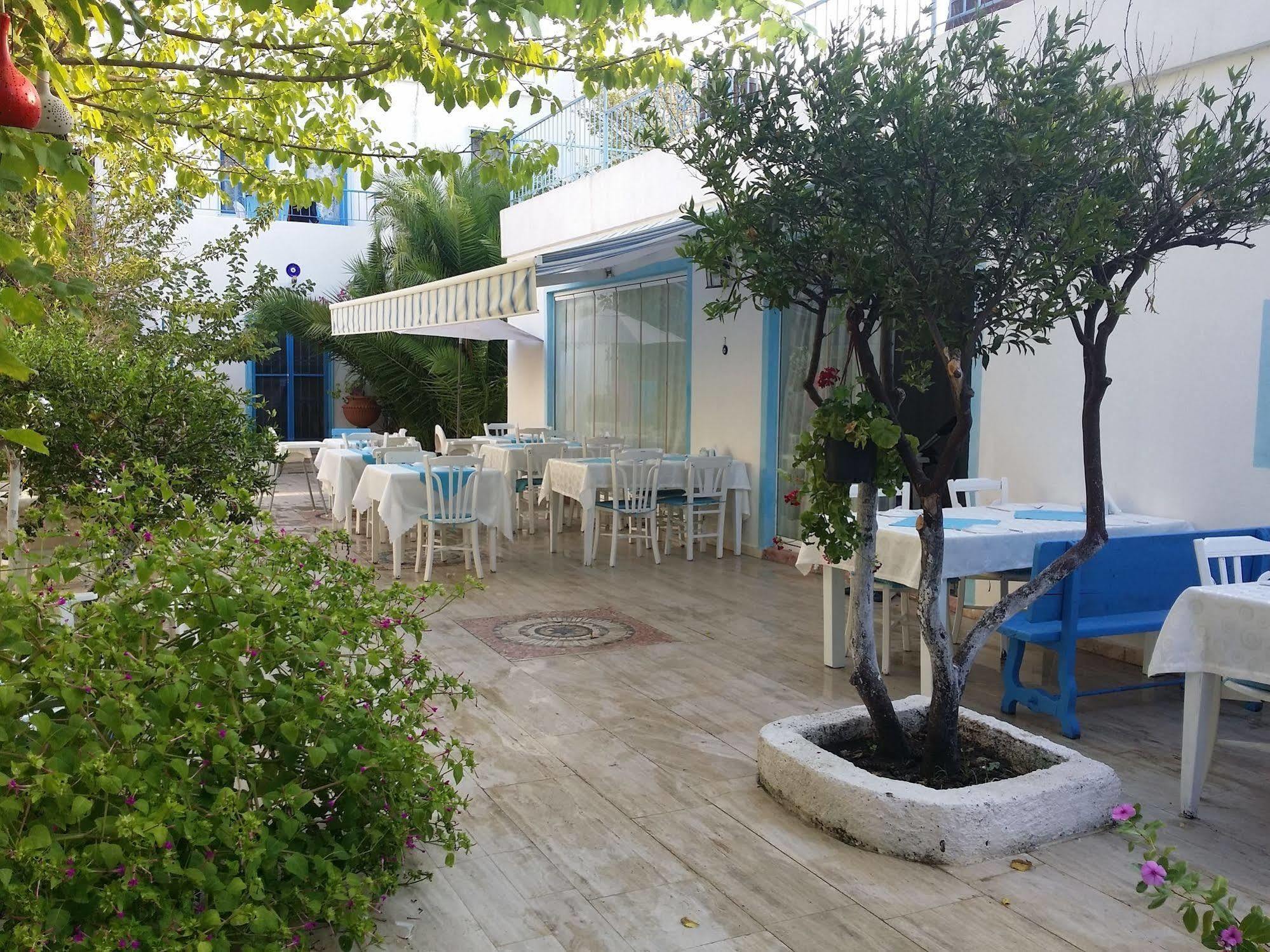 Esmana Hotel