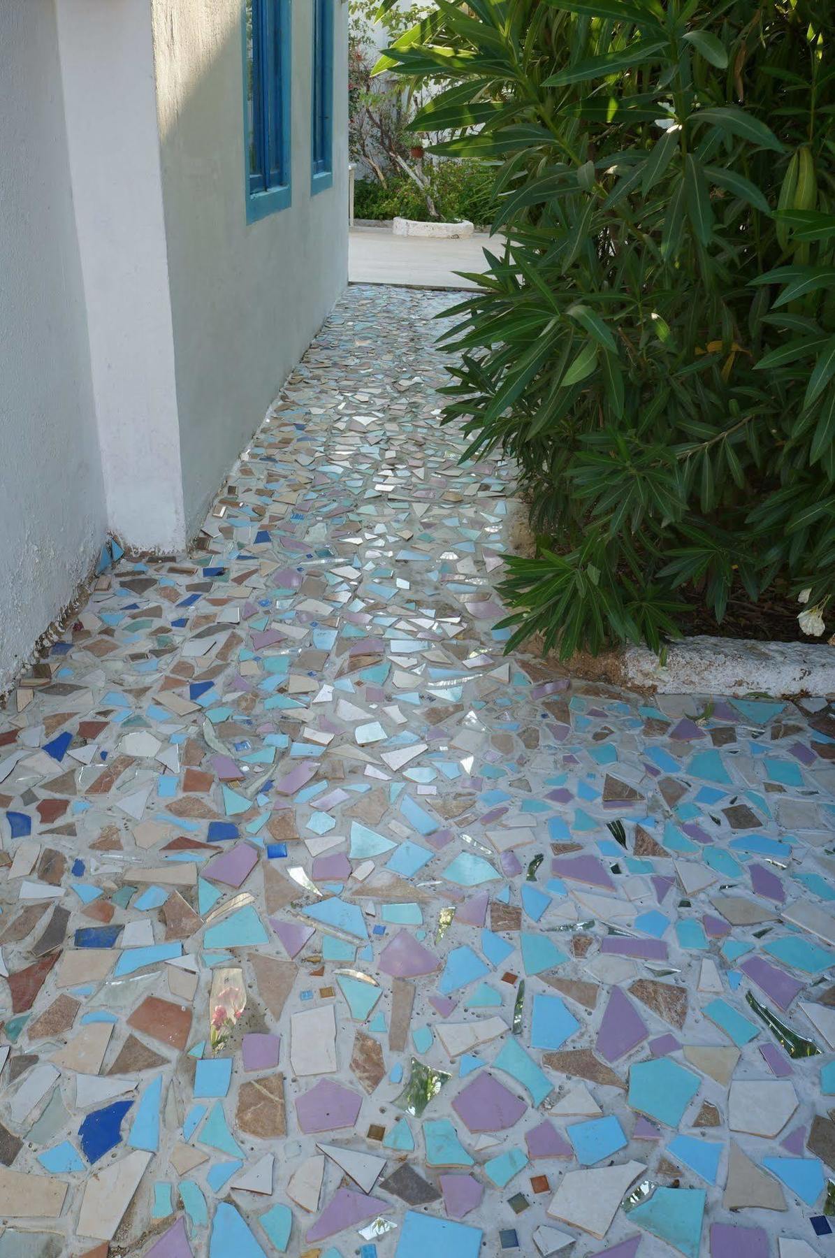 Esmana Hotel