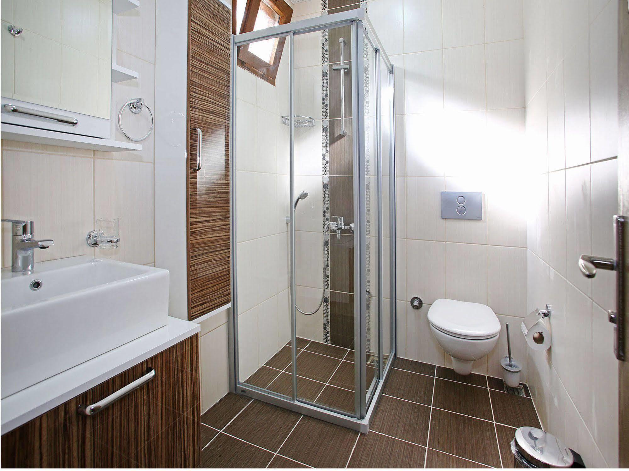 Hotel Velena *