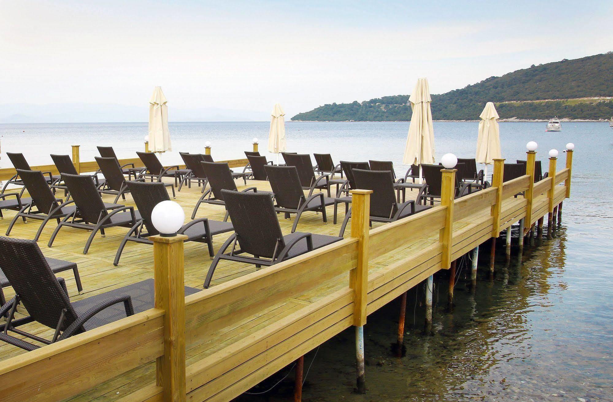 Velena Hotel