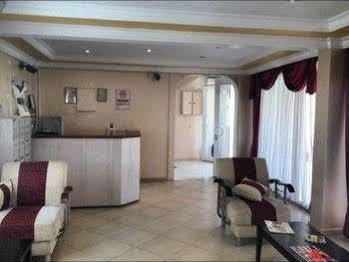 Yalcinkaya Apart *