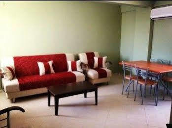 Yalcinkaya Apart Cesme