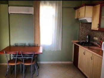 Yalcinkaya Apart Cesme