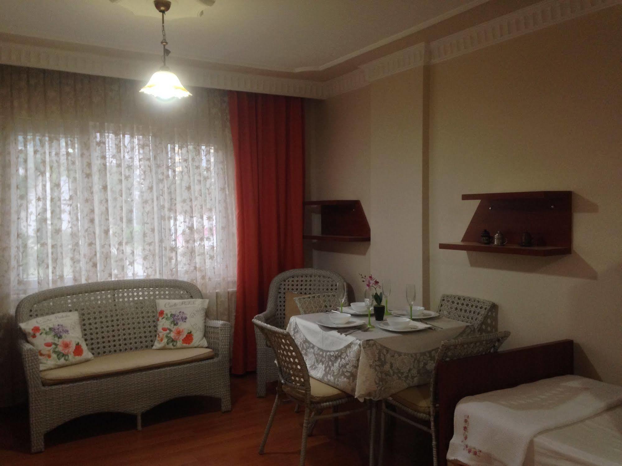 Apartment Nazli Aparts *