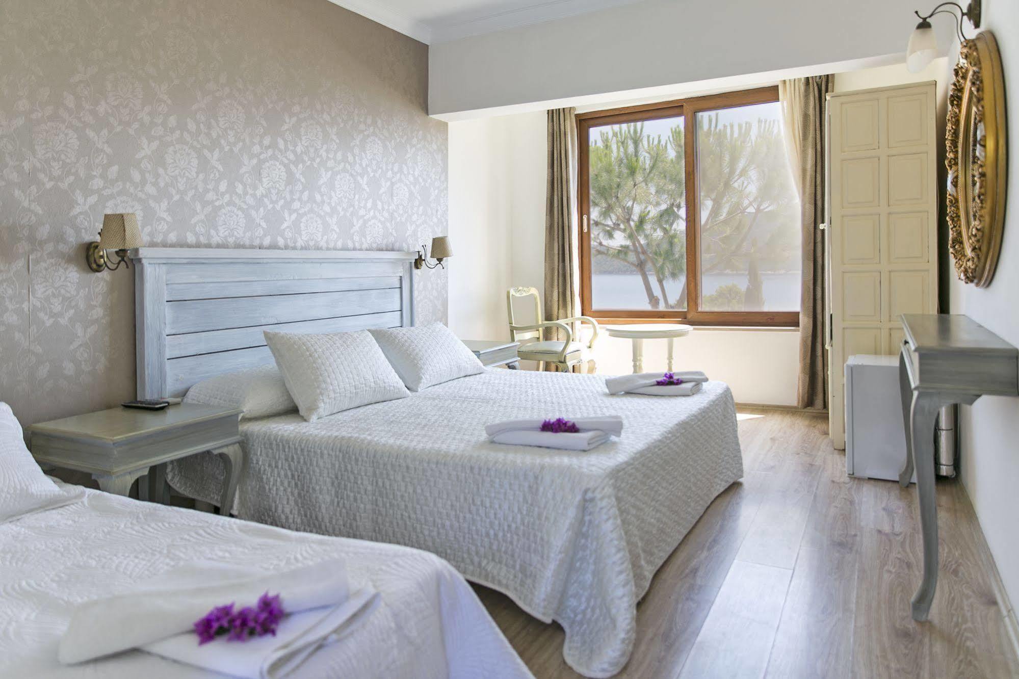 Hotel Karianda *